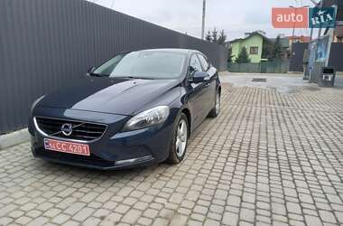 Volvo V40 2013