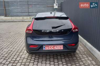 Хетчбек Volvo V40 2013 в Львові