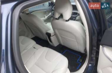 Хетчбек Volvo V40 2013 в Львові