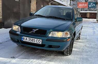 Универсал Volvo V40 2001 в 