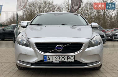 Хэтчбек Volvo V40 2014 в 