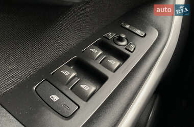 Хэтчбек Volvo V40 2014 в 