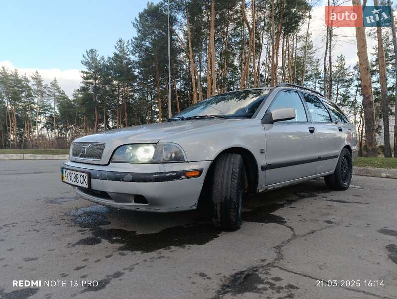 Универсал Volvo V40 1998 в Харькове