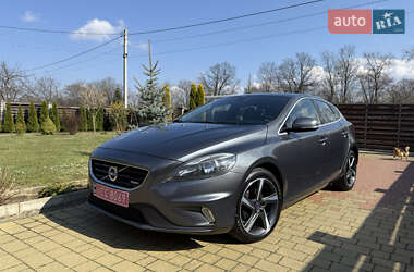 Хэтчбек Volvo V40 2013 в 