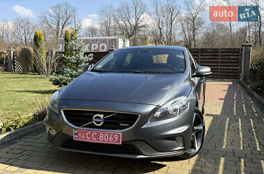 Хэтчбек Volvo V40 2013 в 