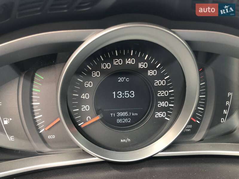 Хэтчбек Volvo V40 2018 в Ковеле