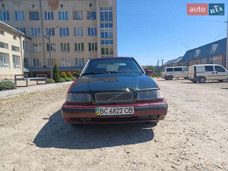 Універсал Volvo V40 1996 в Старому Самборі