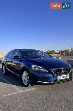 Хетчбек Volvo V40 2014 в Києві