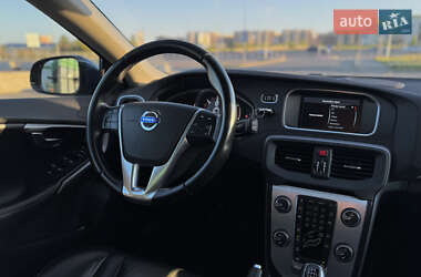 Хэтчбек Volvo V40 2014 в 