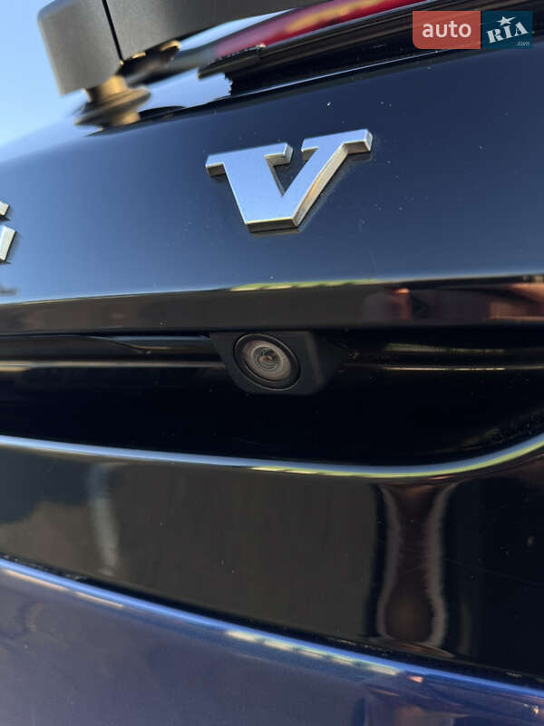 Хэтчбек Volvo V40 2014 в Киеве