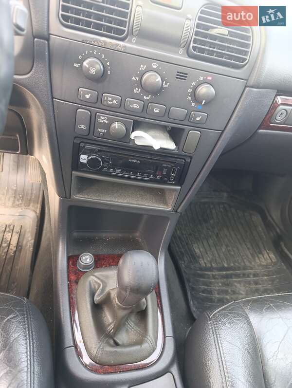 Универсал Volvo V40 2003 в Сумах