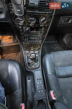 Универсал Volvo V40 1999 в 