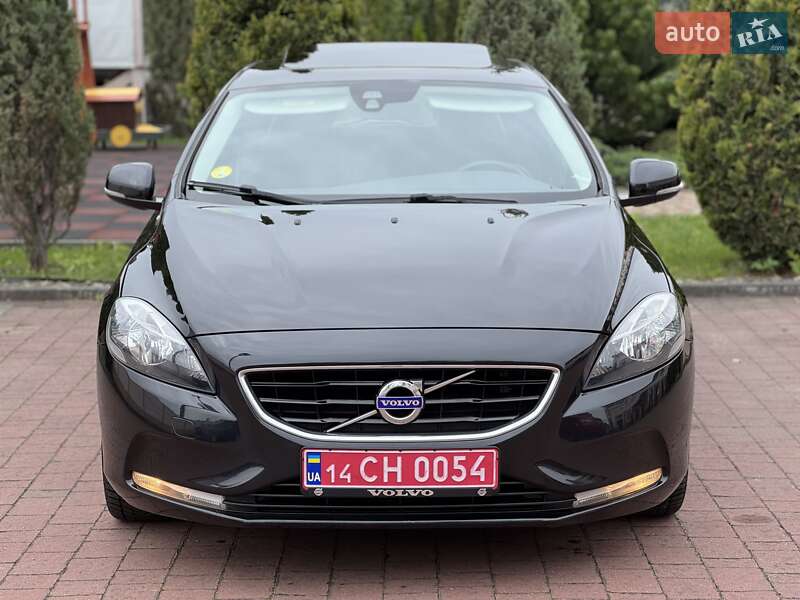 Хетчбек Volvo V40 2013 в Стрию