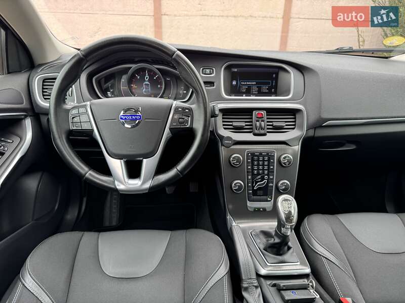 Хетчбек Volvo V40 2013 в Стрию