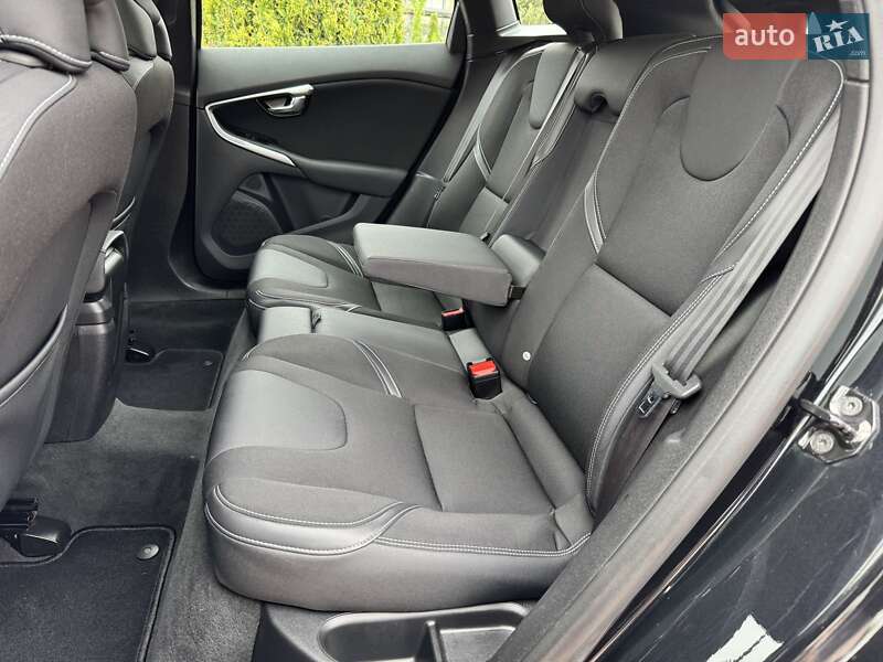 Хетчбек Volvo V40 2013 в Стрию