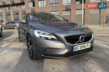 Volvo V40 2017 Volvo V40 2017