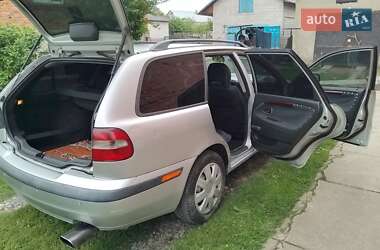 Универсал Volvo V40 2000 в 