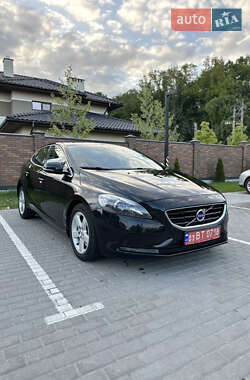 Хэтчбек Volvo V40 2013 в Виннице
