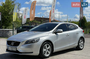 Volvo V40 2014