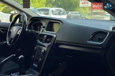 Хэтчбек Volvo V40 2014 в 
