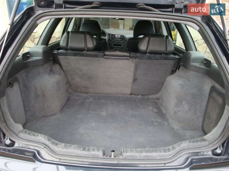 Універсал Volvo V40 2000 в Кам'янському