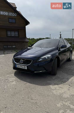 Хэтчбек Volvo V40 2013 в Харькове