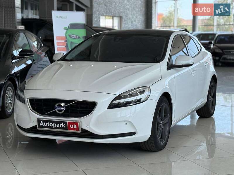 Volvo V40 2018