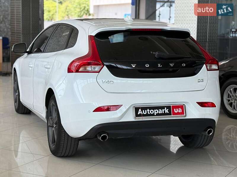 Хэтчбек Volvo V40 2018 в Одессе