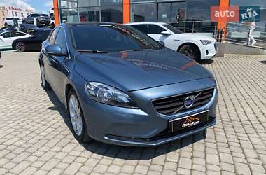 Volvo V40 2013