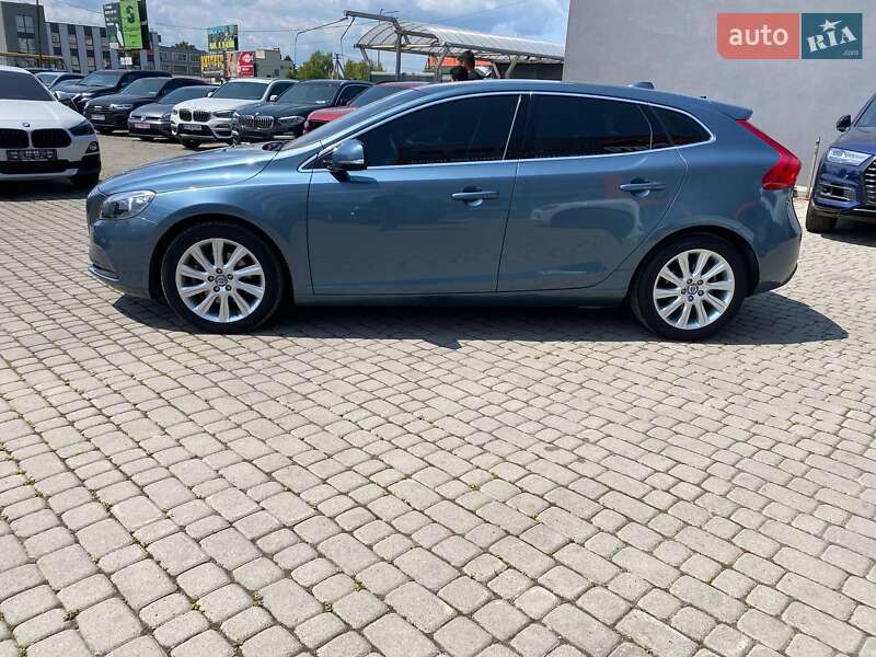 Хэтчбек Volvo V40 2013 в Львове фото 4 Хэтчбек Volvo V40 2013 в Львове
