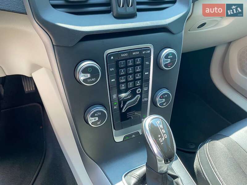 Хэтчбек Volvo V40 2013 в Львове фото 17 Хэтчбек Volvo V40 2013 в Львове