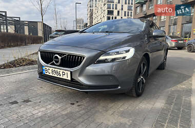 Volvo V40 2017 Volvo V40 2017