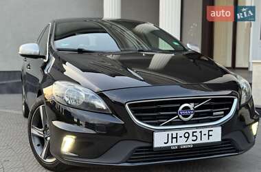 Хэтчбек Volvo V40 2013 в 