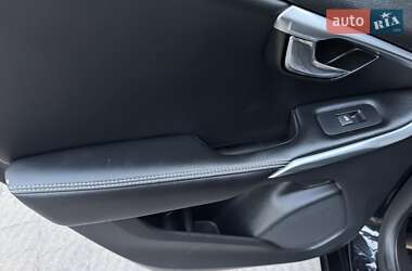 Хэтчбек Volvo V40 2013 в 