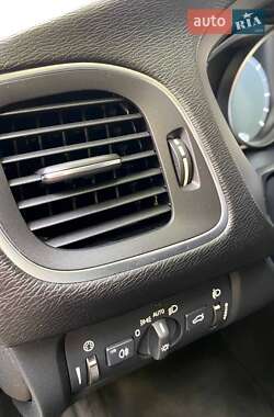 Хэтчбек Volvo V40 2014 в 