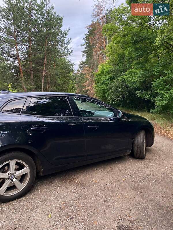 Хэтчбек Volvo V40 2014 в Харькове
