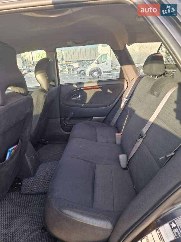 Универсал Volvo V40 2001 в Киеве фото 14 Универсал Volvo V40 2001 в Киеве