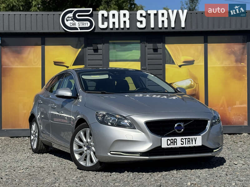 Volvo V40 2013