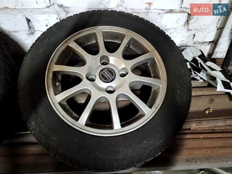 Универсал Volvo V40 2001 в Киеве фото 16 Универсал Volvo V40 2001 в Киеве