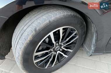 Хэтчбек Volvo V40 2019 в 