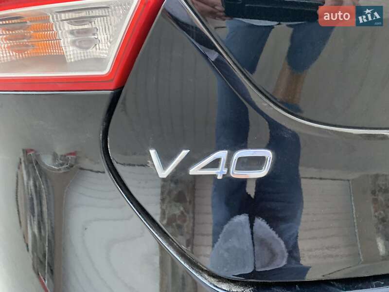 Хетчбек Volvo V40 2019 в Бродах
