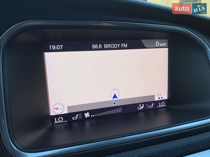 Хетчбек Volvo V40 2019 в Бродах