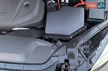 Хэтчбек Volvo V40 2019 в 