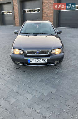 Універсал Volvo V40 2002 в Чернівцях
