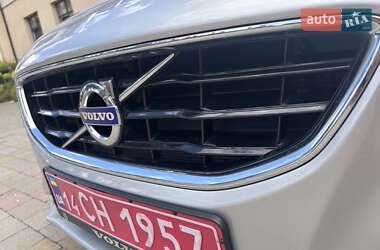 Хэтчбек Volvo V40 2014 в 