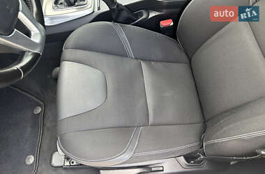 Хэтчбек Volvo V40 2014 в 