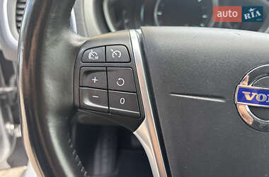 Хэтчбек Volvo V40 2014 в 