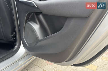 Хэтчбек Volvo V40 2014 в 