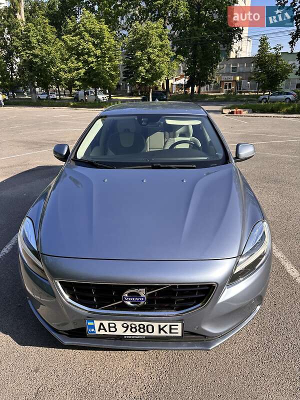Хетчбек Volvo V40 2017 в Вінниці
