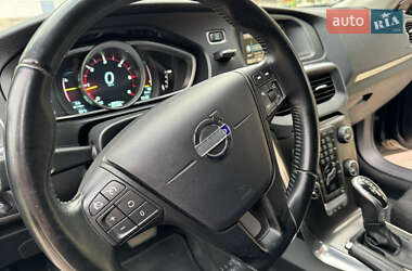 Хэтчбек Volvo V40 2014 в 